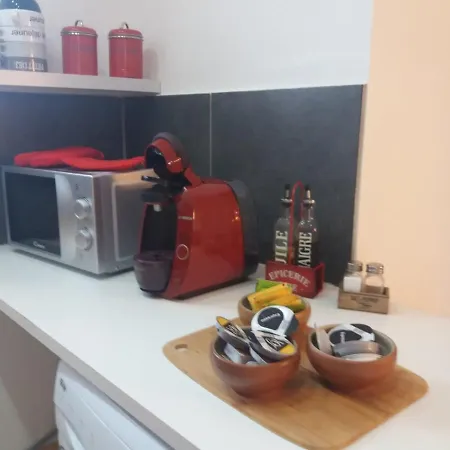 Le Numero 4 Joli Avec Jardin Clos Apartment *