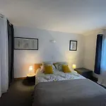 Le Numero 4 Joli Avec Jardin Clos