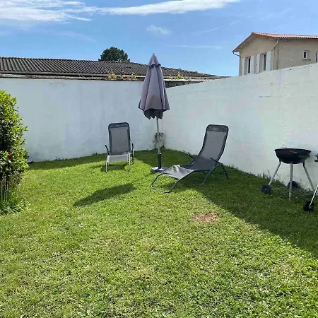 Le Numero 4 Joli Avec Jardin Clos *