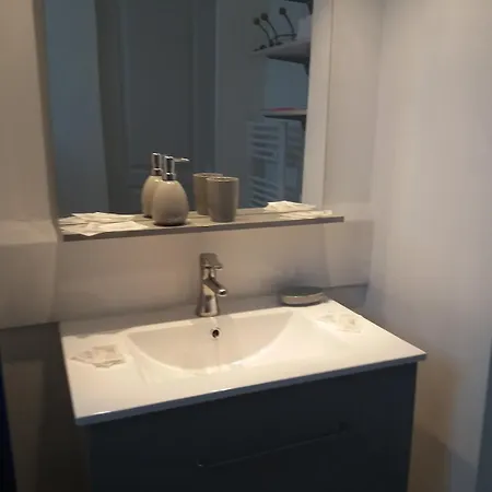 شقة Le Numero 4 Joli Avec Jardin Clos