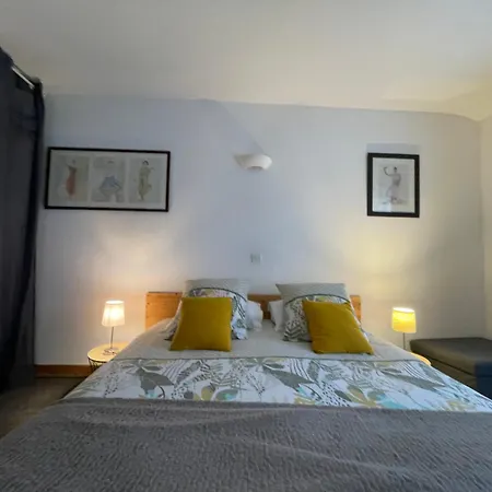 Le Numero 4 Joli Avec Jardin Clos Lägenhet *