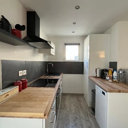 Le Numero 4 Joli Avec Jardin Clos La Tremblade