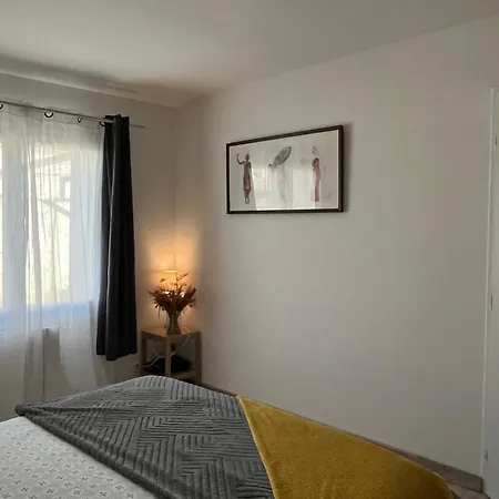 Le Numero 4 Joli Avec Jardin Clos